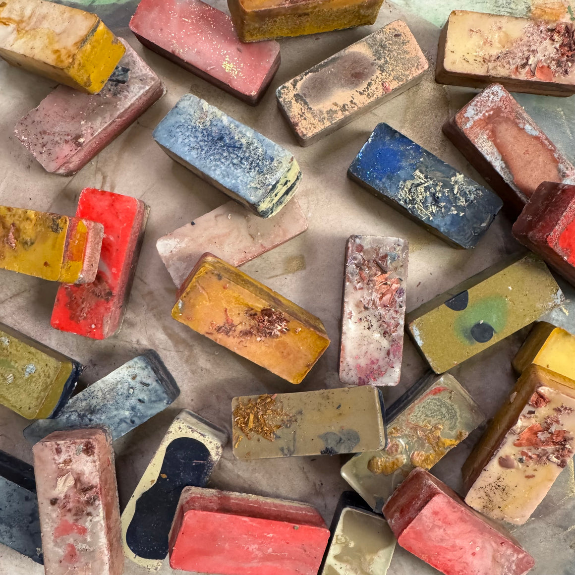 #tracibautistaCOLOR EIGHT collection: WOVEN HERstories PIGMENT BARS box